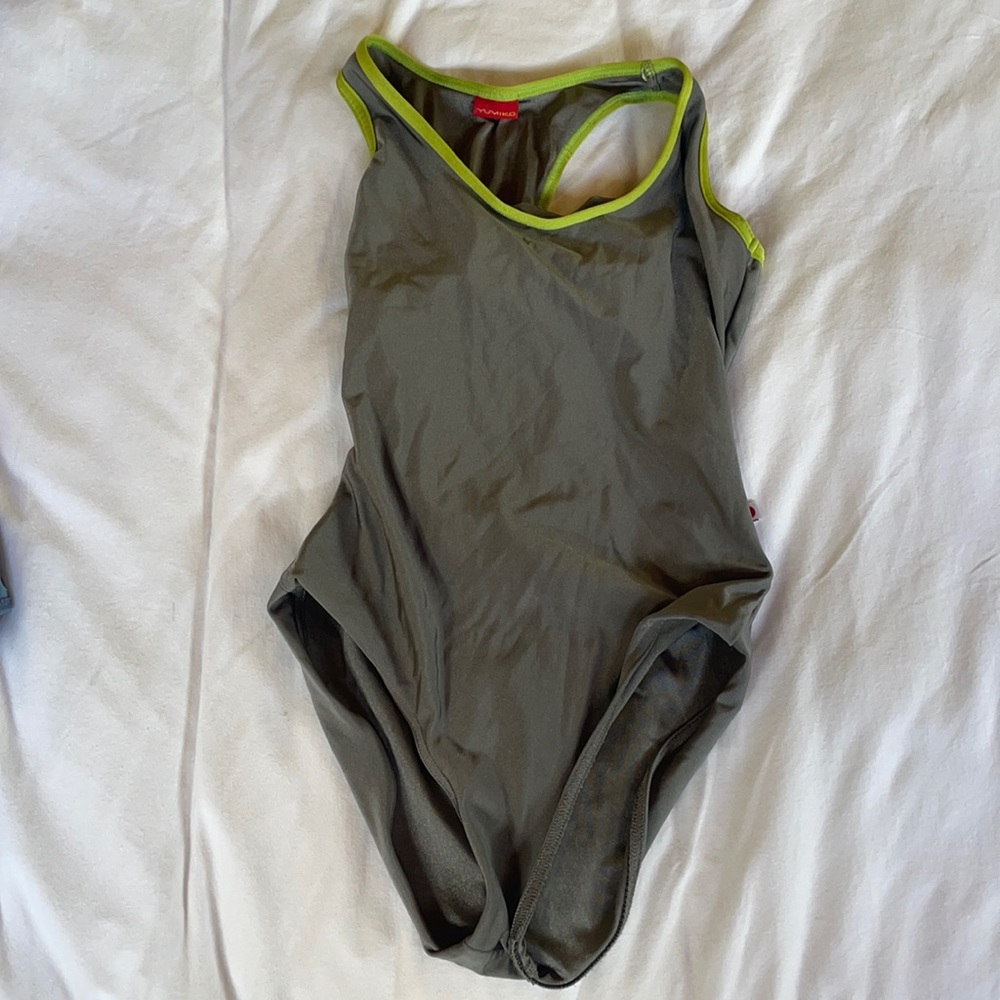 Super cute size M Alex style YUMIKO leotard